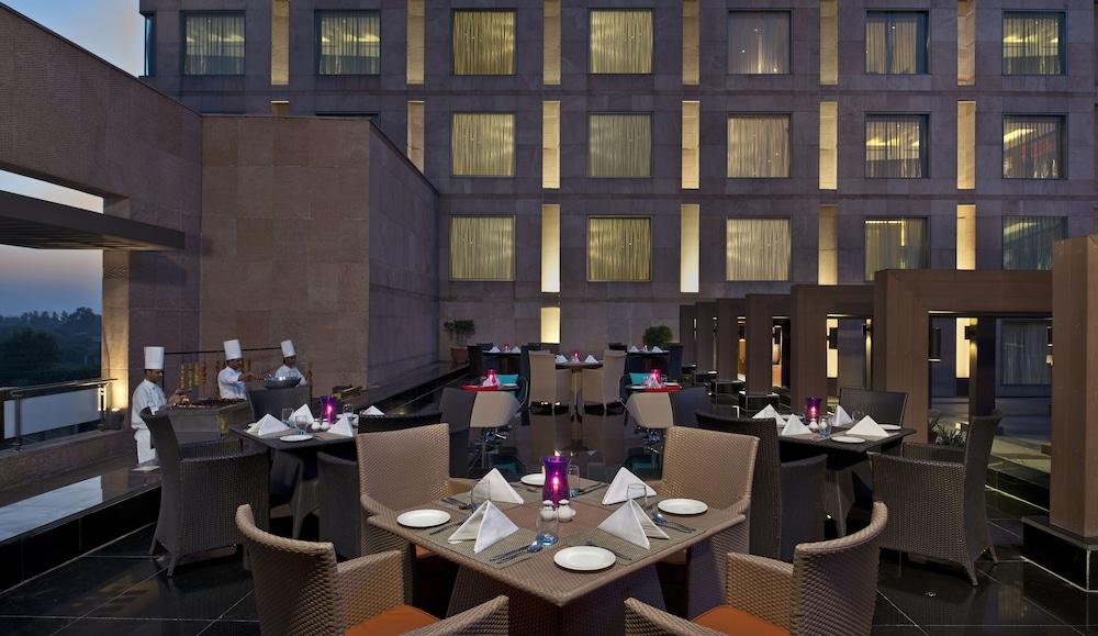 Park Inn By Radisson Amritsar Airport Bagian luar foto