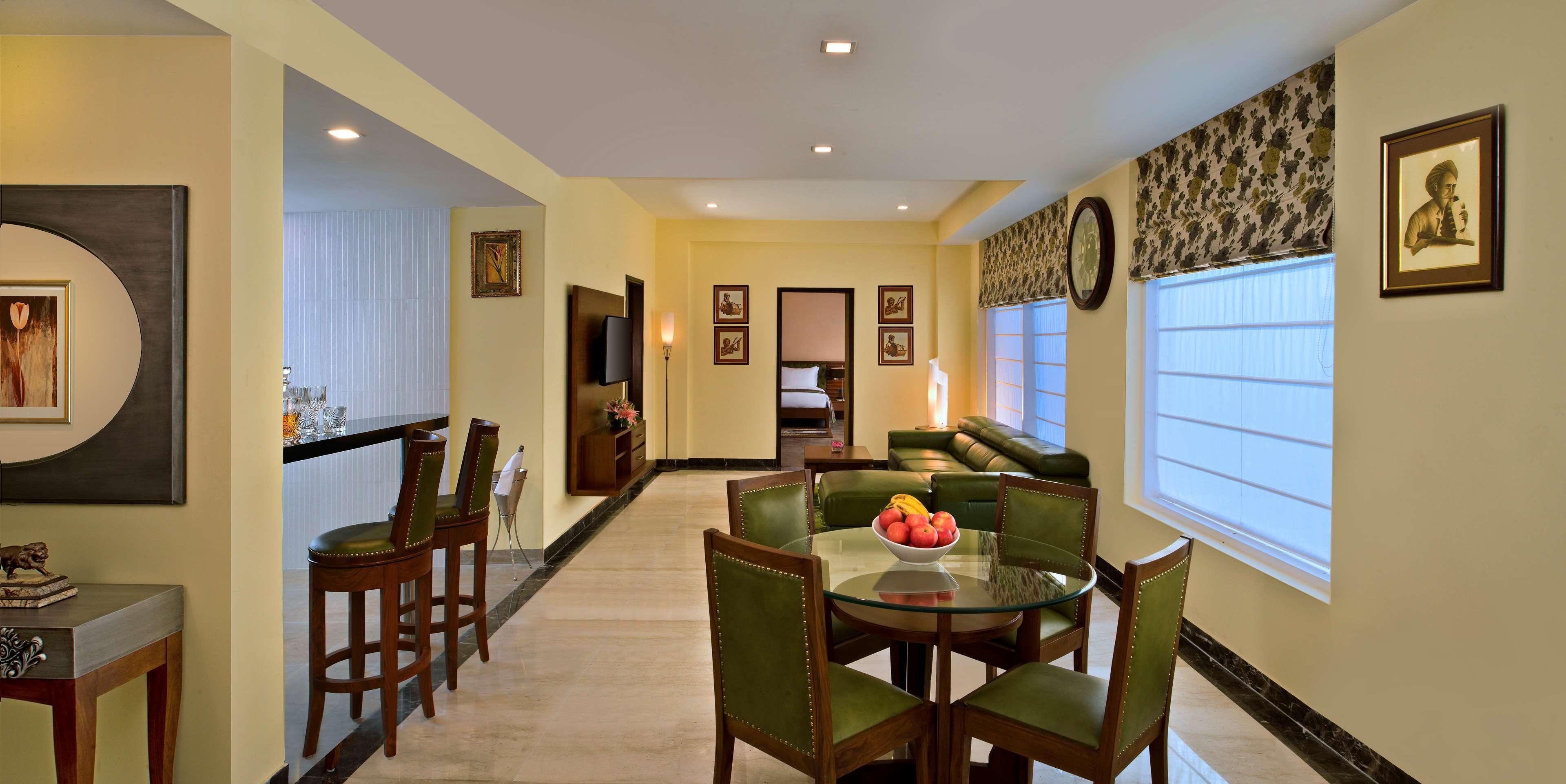Park Inn By Radisson Amritsar Airport Bagian luar foto